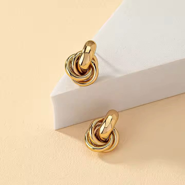 Metallic Gold Geometric Twisted Weaving Circles Earrings